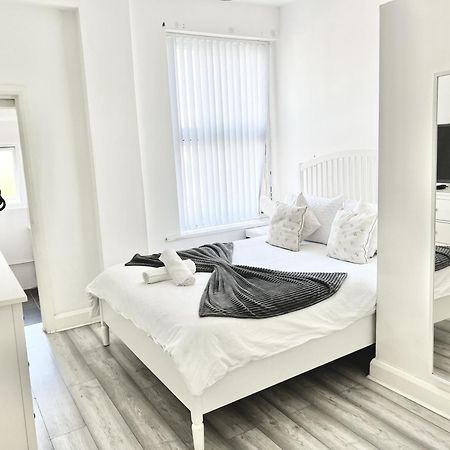 Apartament Next Westfield Mall Лондон Экстерьер фото