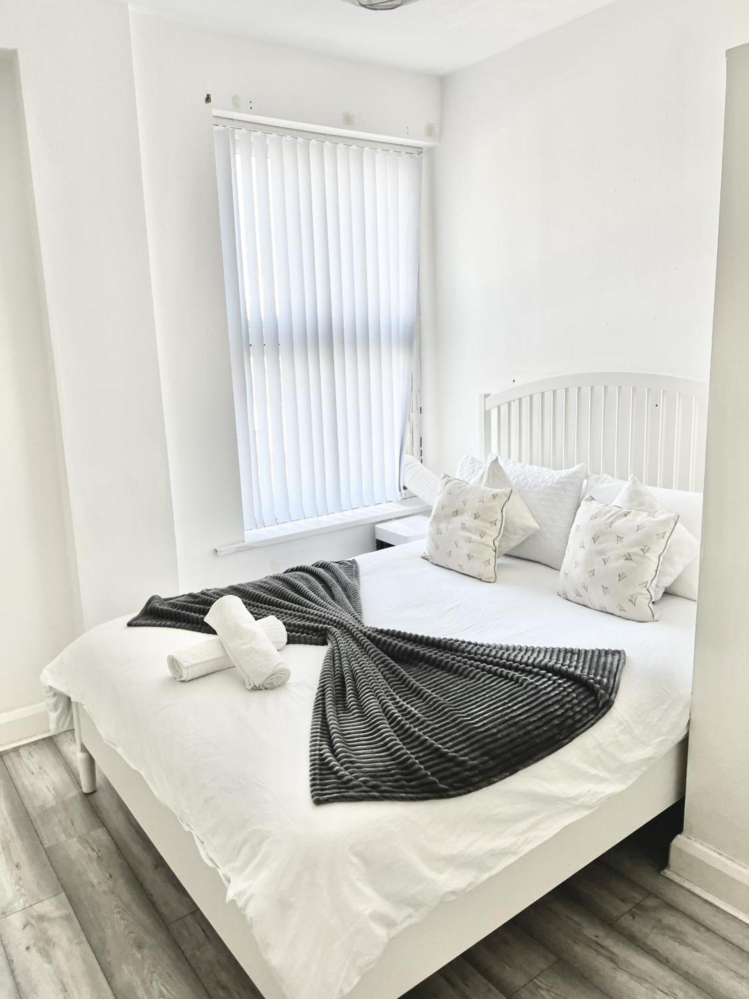 Apartament Next Westfield Mall Лондон Экстерьер фото