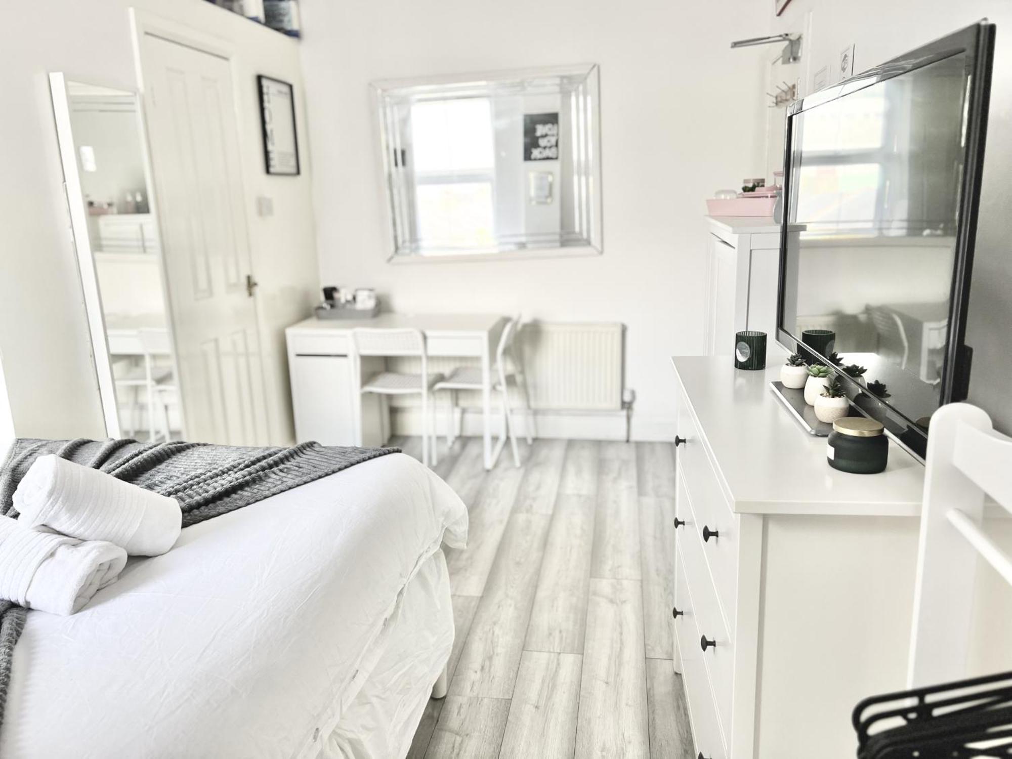 Apartament Next Westfield Mall Лондон Экстерьер фото