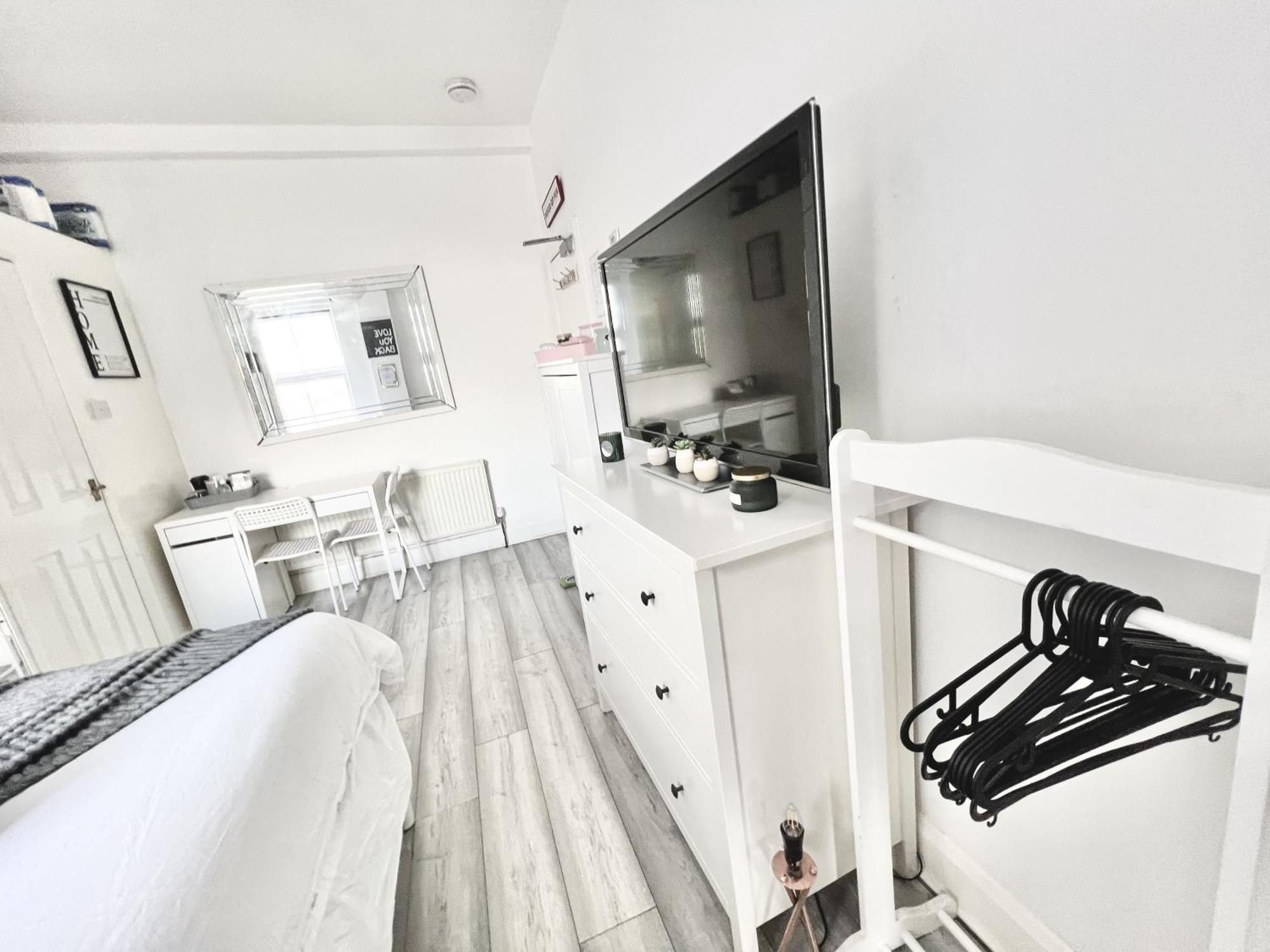 Apartament Next Westfield Mall Лондон Экстерьер фото
